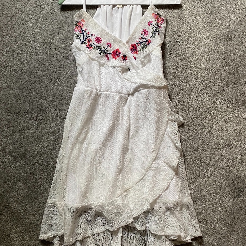 Miami White Lace Dress with Flower Detailing